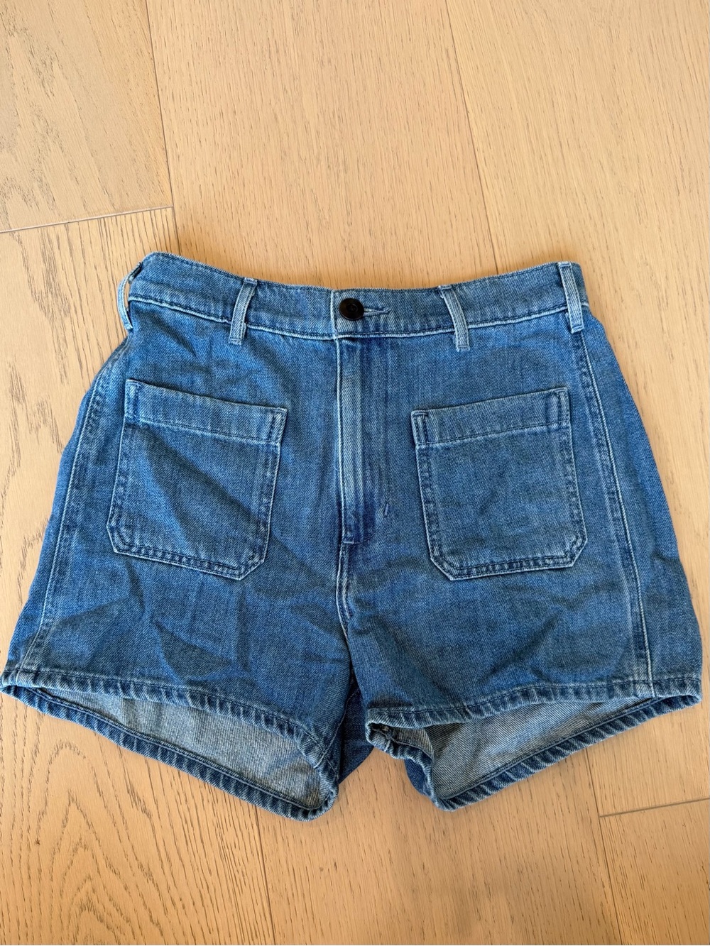 Aritzia Wilfred Free Jeans Denim Patch Pocket Mini Shorts (Size 4)